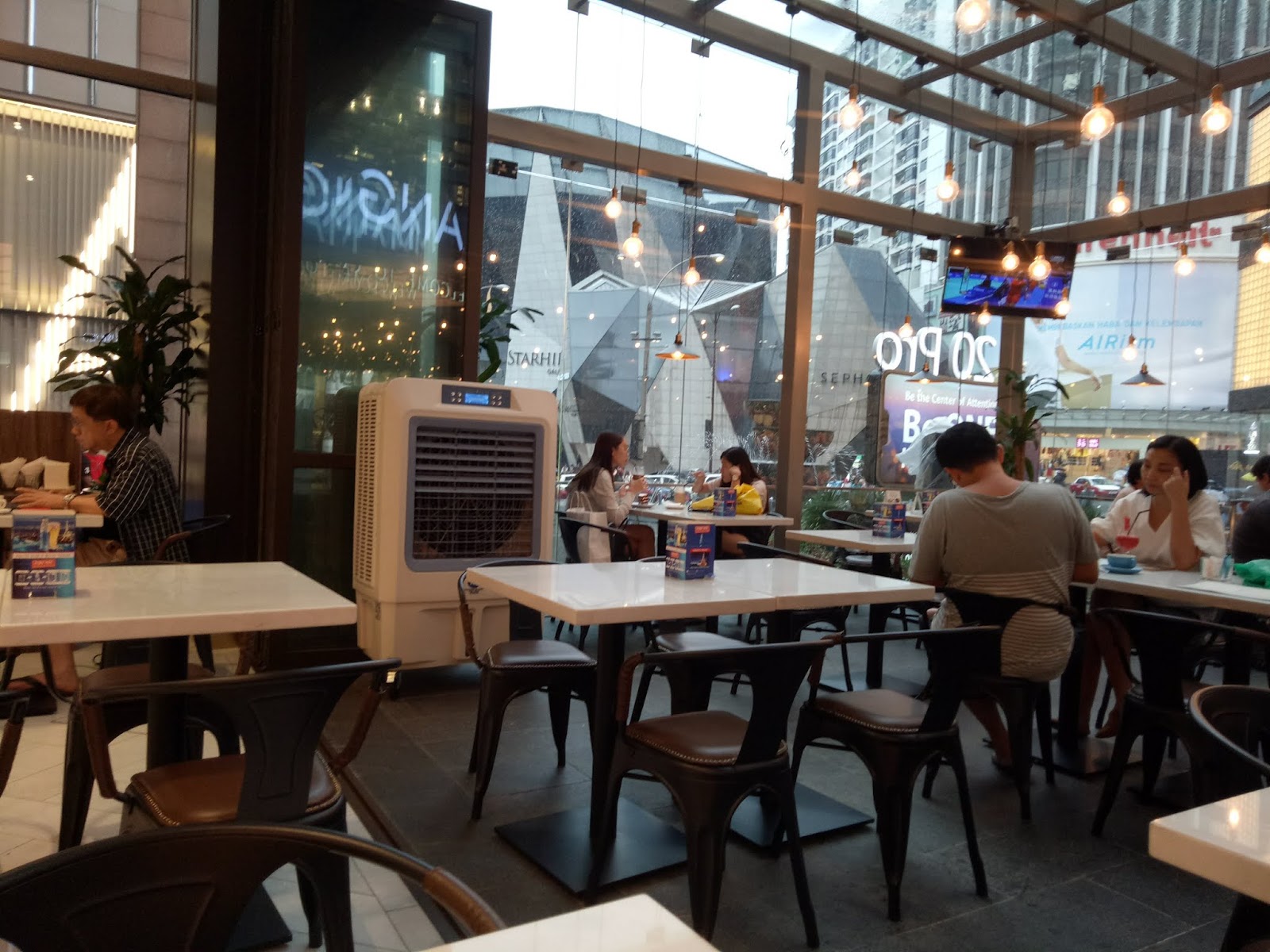 Fountain Cafe Pavilion Simple casual cafe