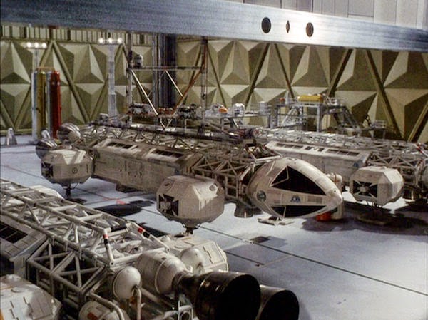 Bruce's Scale Modeling Domain: Space 1999 - The Eagle Transporter ...