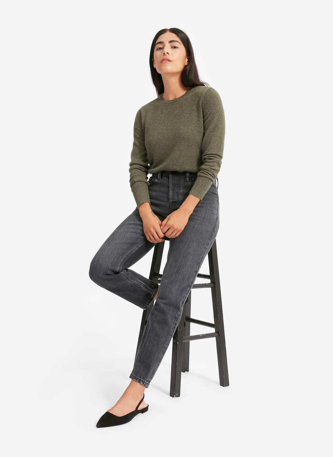 Stylish Fall Outfit Inspiration — Everlane Sweater, Jeans, and Flats