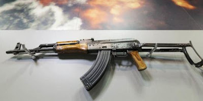 Senapan AK-47 Usamah Bin Ladin. ©NBC
