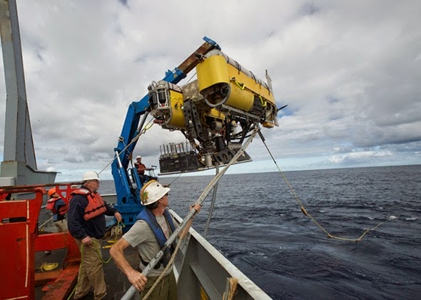 Suburban spaceman WHOI NEREUS Robotic DeepSea Vehicle Implodes at