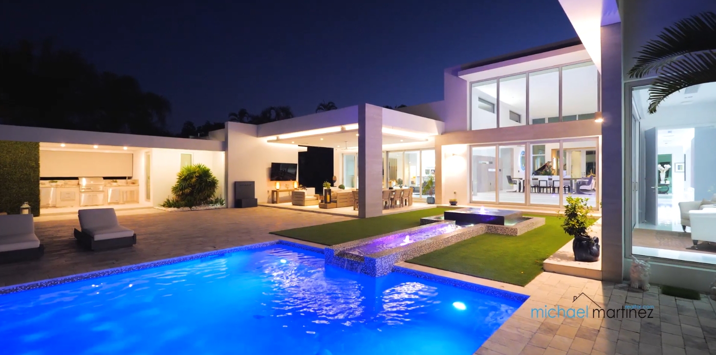 53 Photos vs. 7218 SW 102 ST, Pinecrest, FL Luxury Mansion Interior Design Tour