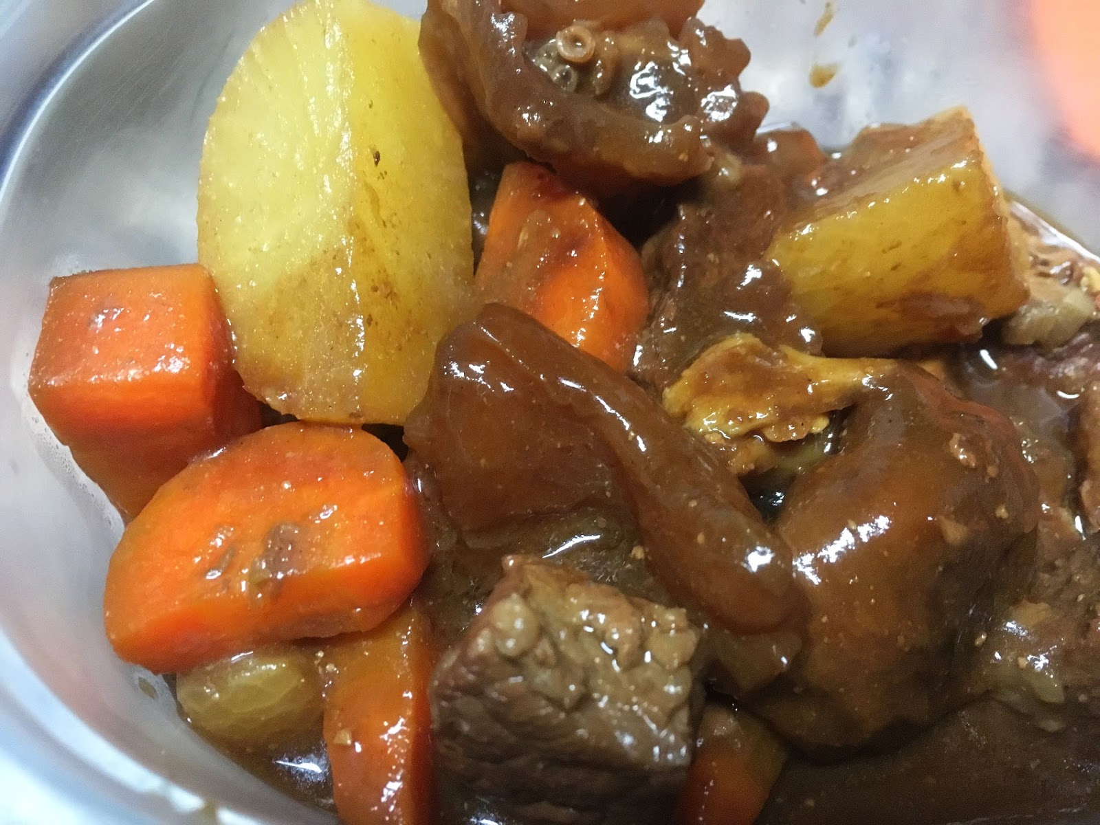 Wade's Global Kitchen Slow Cooker Hakka Chinese Braised Beef Brisket