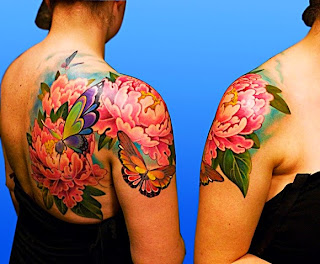 tatuaje cu lipici,