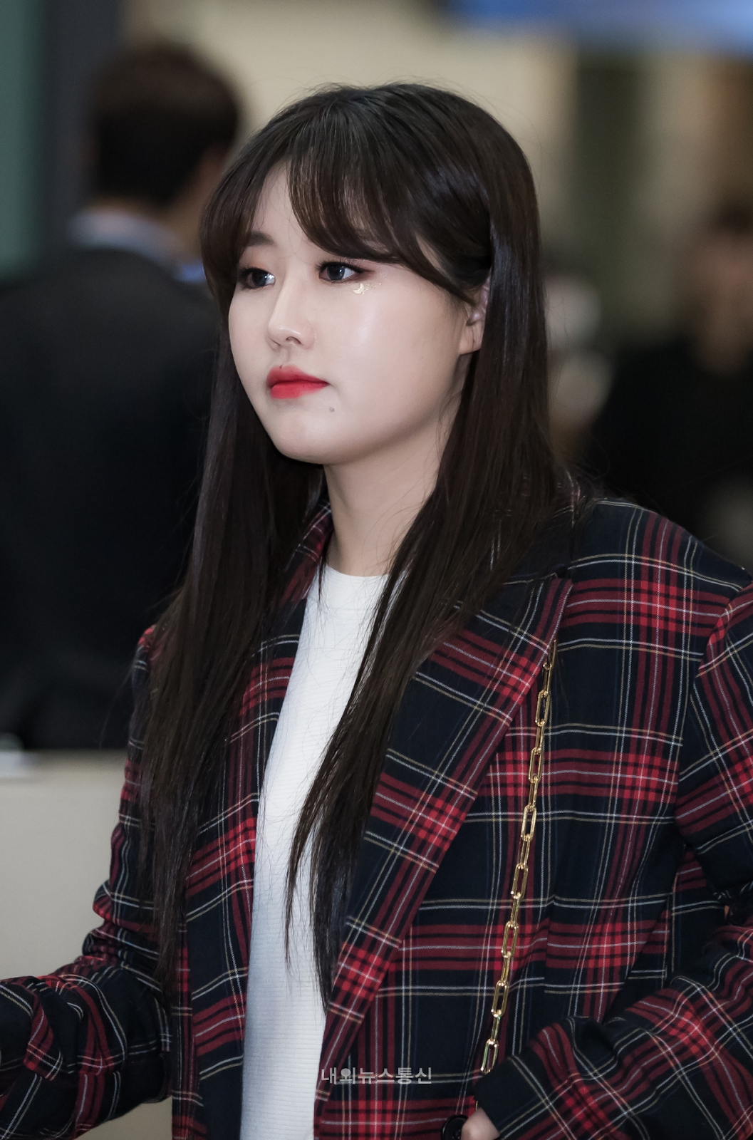 러블리즈 입국 기사사진 모음