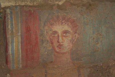 Έτσι ήταν οι όμορφες γυναίκες της ρωμαϊκής εποχής στην Κόρινθο. Το σπάνιο αρχαιολογικό εύρημα της εθνικής οδού με το αποτύπωμα του προσώπου μιας Κορίνθιας σε τάφο του 3ου αιώνα...