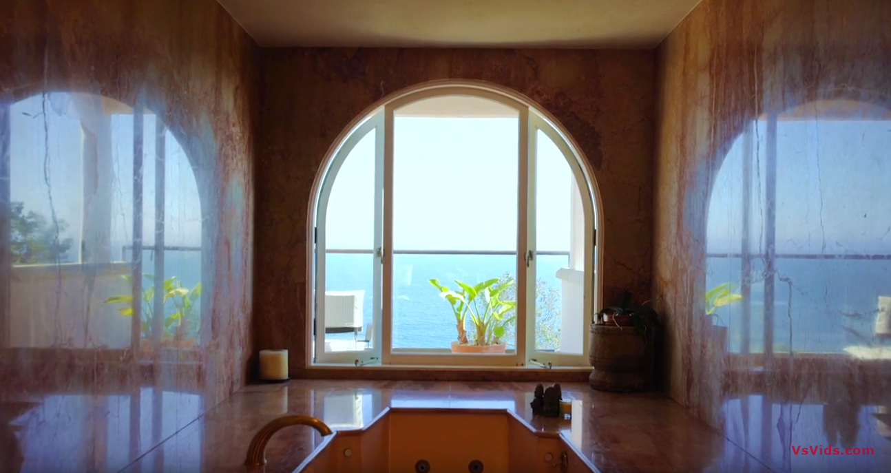 19 Photos vs. 3909 Villa Costera | Malibu - Luxury Home Tour 19 Photos vs. 3909 Villa Costera | Malibu - Luxury Home Tour