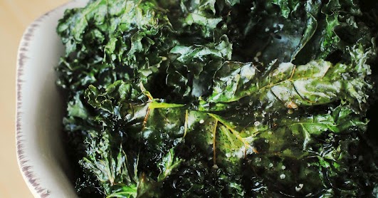 Barefoot and Baking: Kale Chips