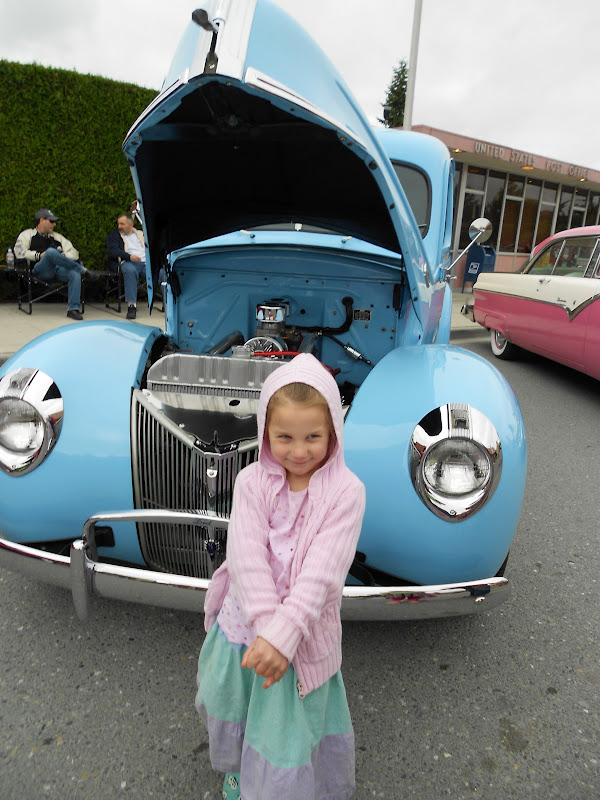 Caseys Travel Arlington Car Show