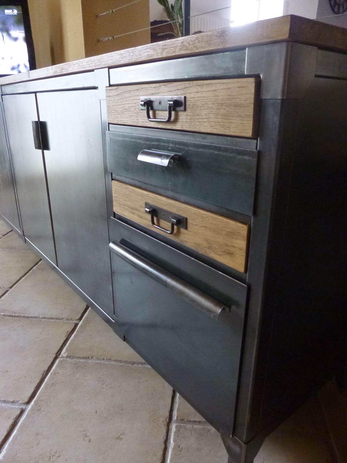 Buffet Bois Metal : FACTORY CREATION: GRAND BUFFET METAL & BOIS Buffet Bois Metal : FACTORY CREATION: GRAND BUFFET METAL & BOIS