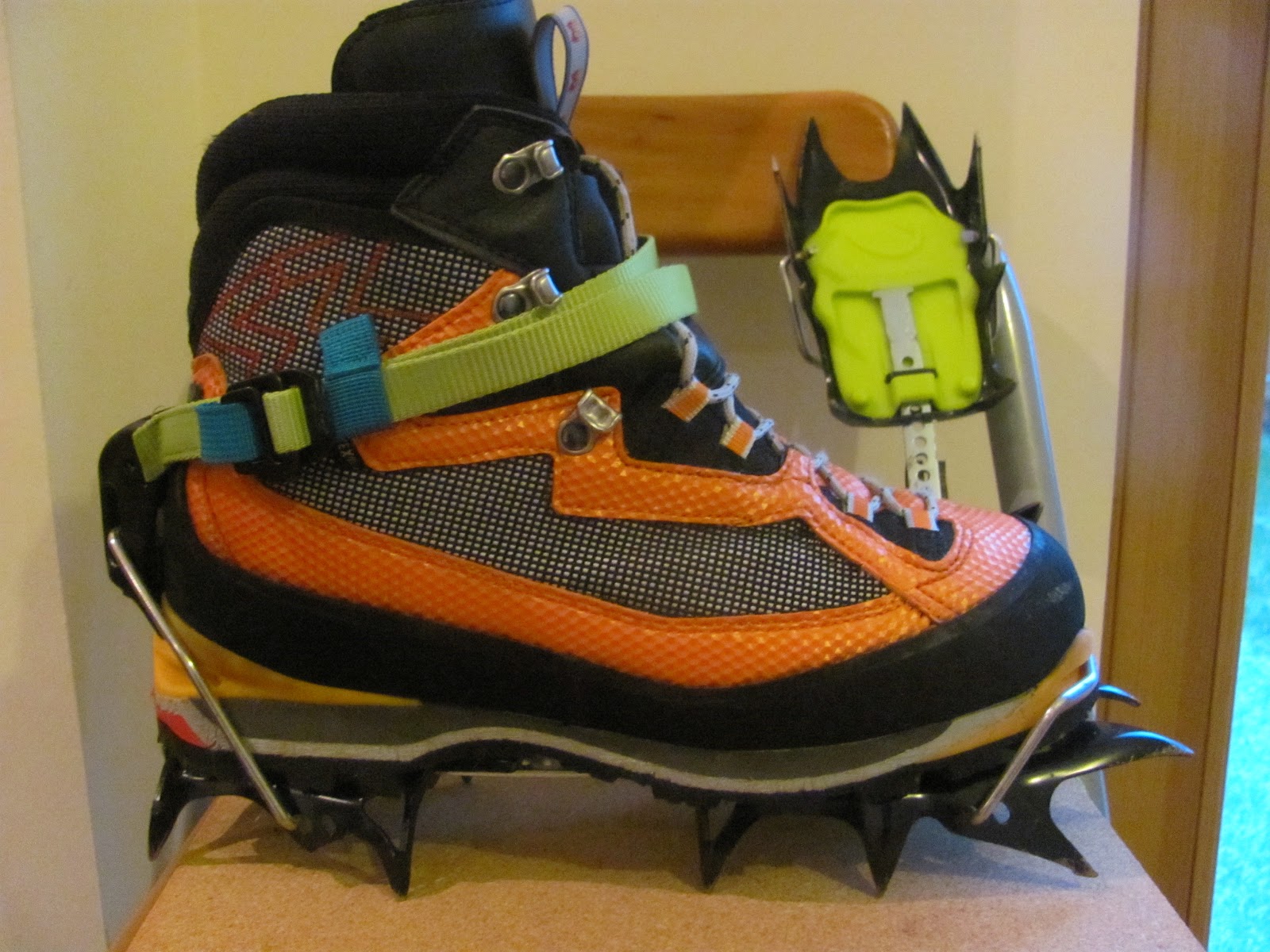 HUGHES MOUNTAINEERING New Edelrid Crampons for 2013