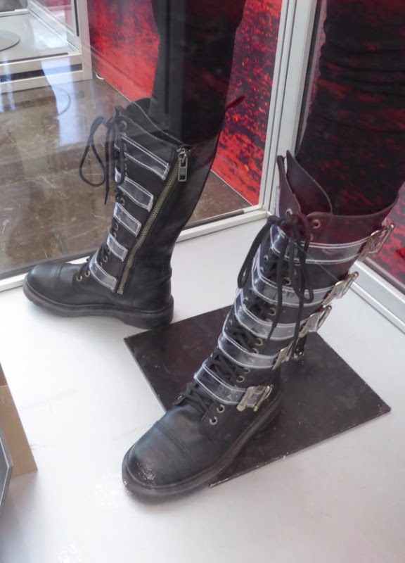 Joi boots Blade Runner 2049 Joi boots Blade Runner 2049