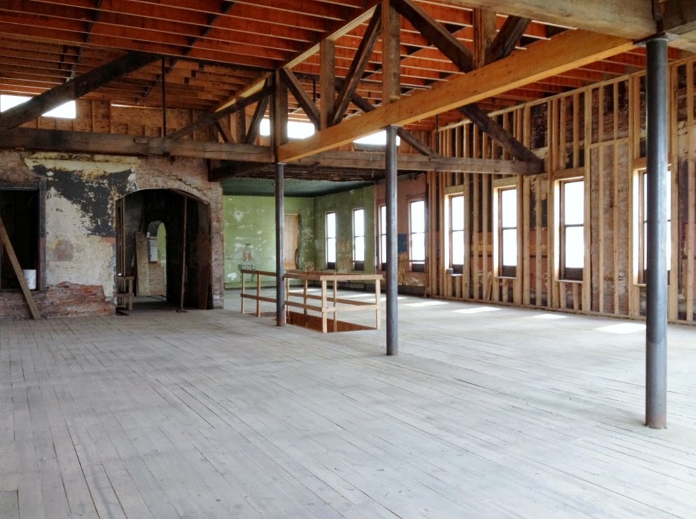 From City to Suburbia 625 Adams Street, Toledo, OH 43604