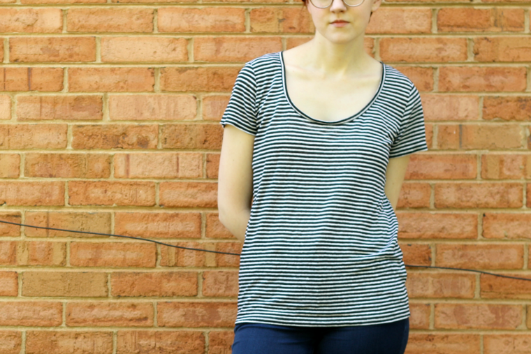 everlane linen scoop neck striped tee review everlane linen scoop neck striped tee review