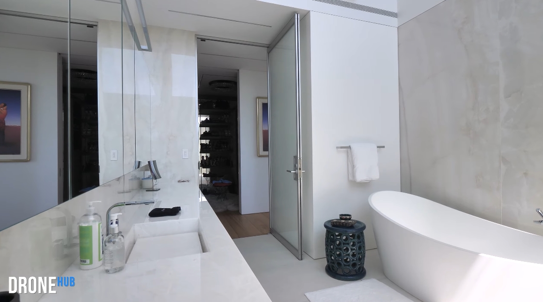 61 Interior Design Photos vs. 115 Beach Ln, Wainscott, NY Mansion Tour