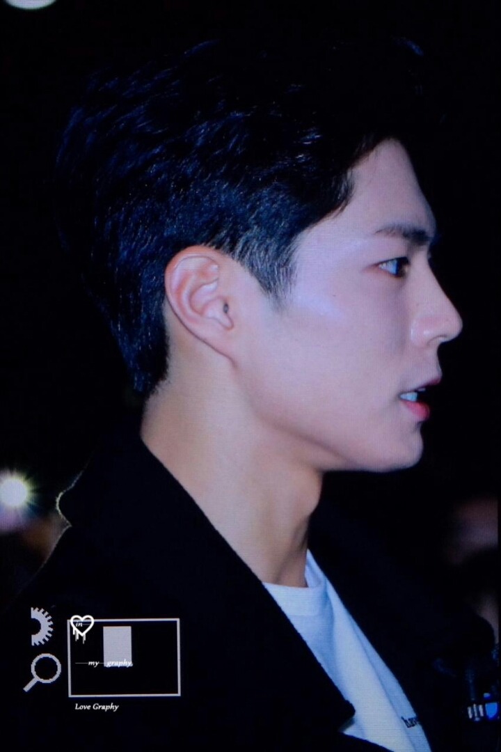 박보검 어제 코앞에서 보는것 같은 종방연 사진 | 인스티즈