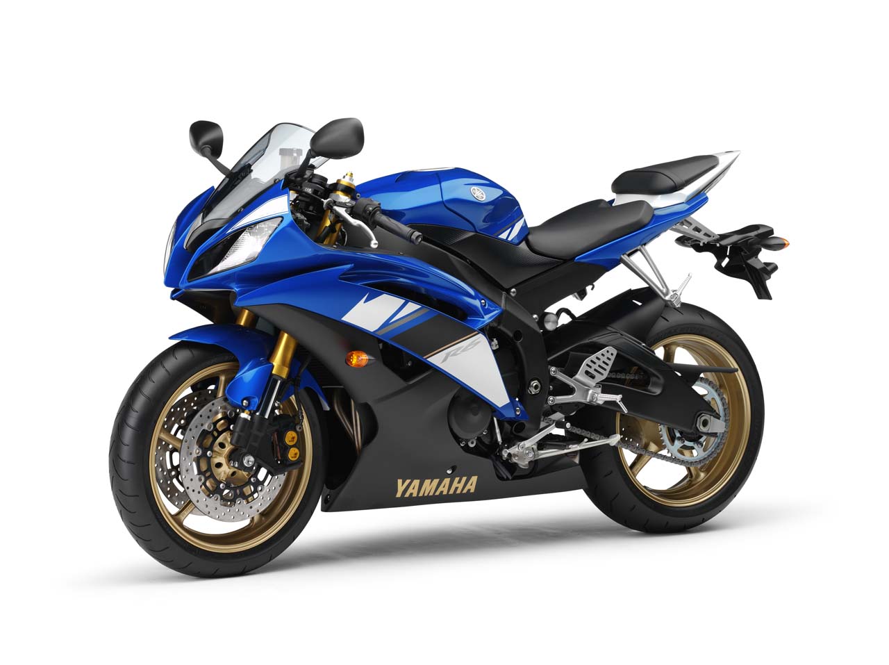 Auto Review: Yamaha r6