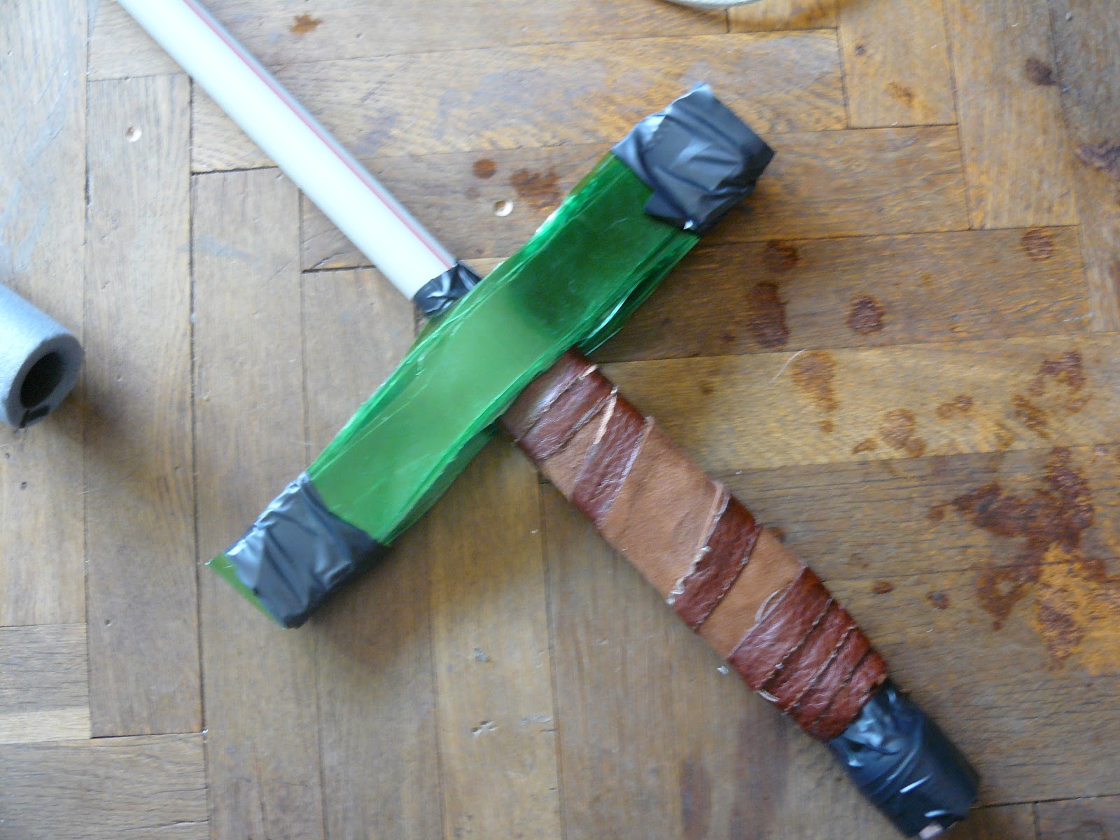 Buskador's LARP How to make a larp boffer bastard or hand and half sword