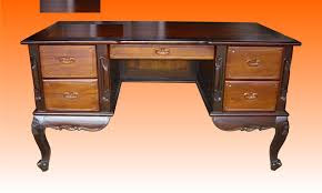 Meja kantor klasik bahan kayu jati