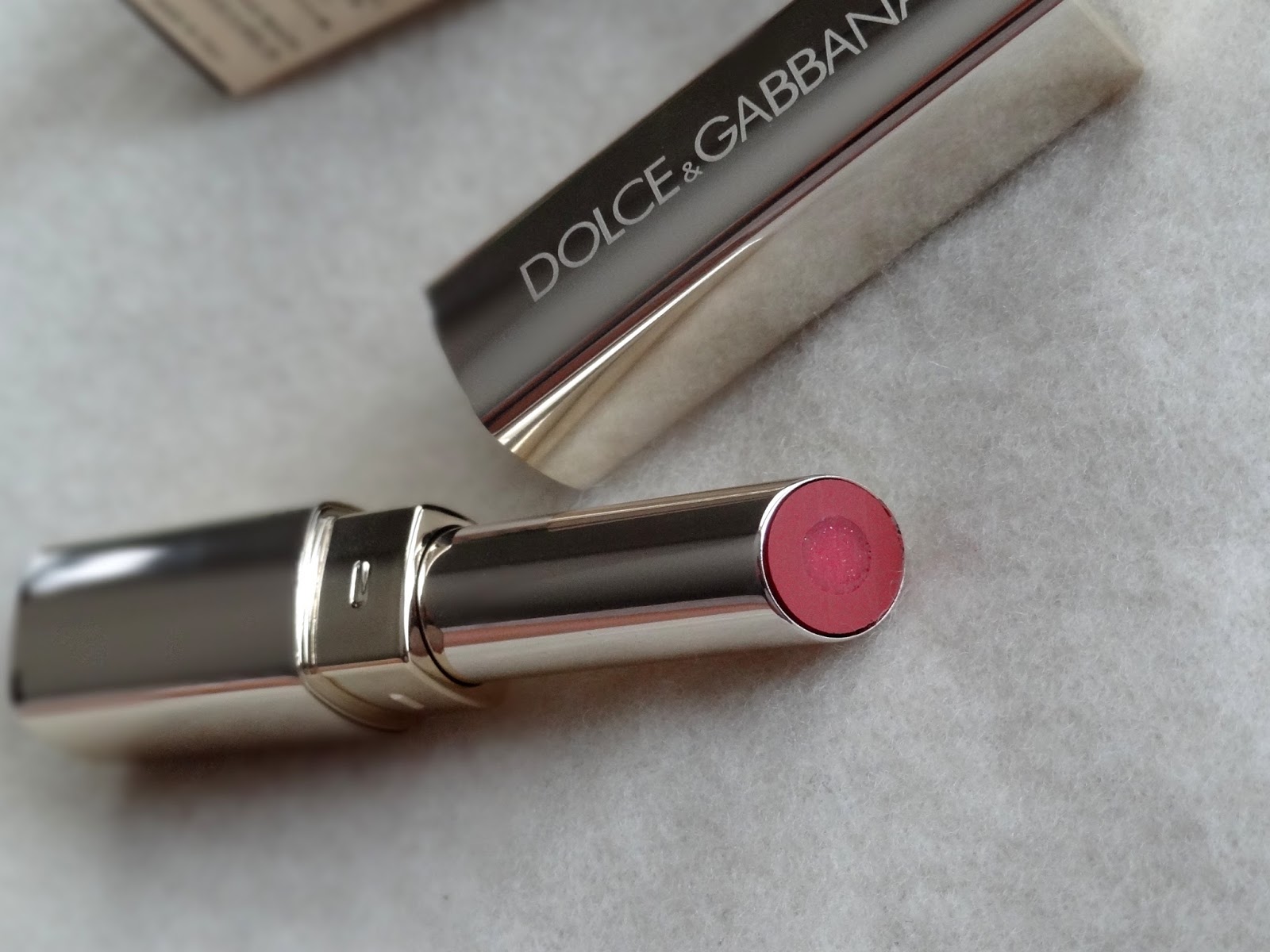 dolce & gabbana passion fusion gloss duo lipstick in 230 iridescent review, photos & swatches
