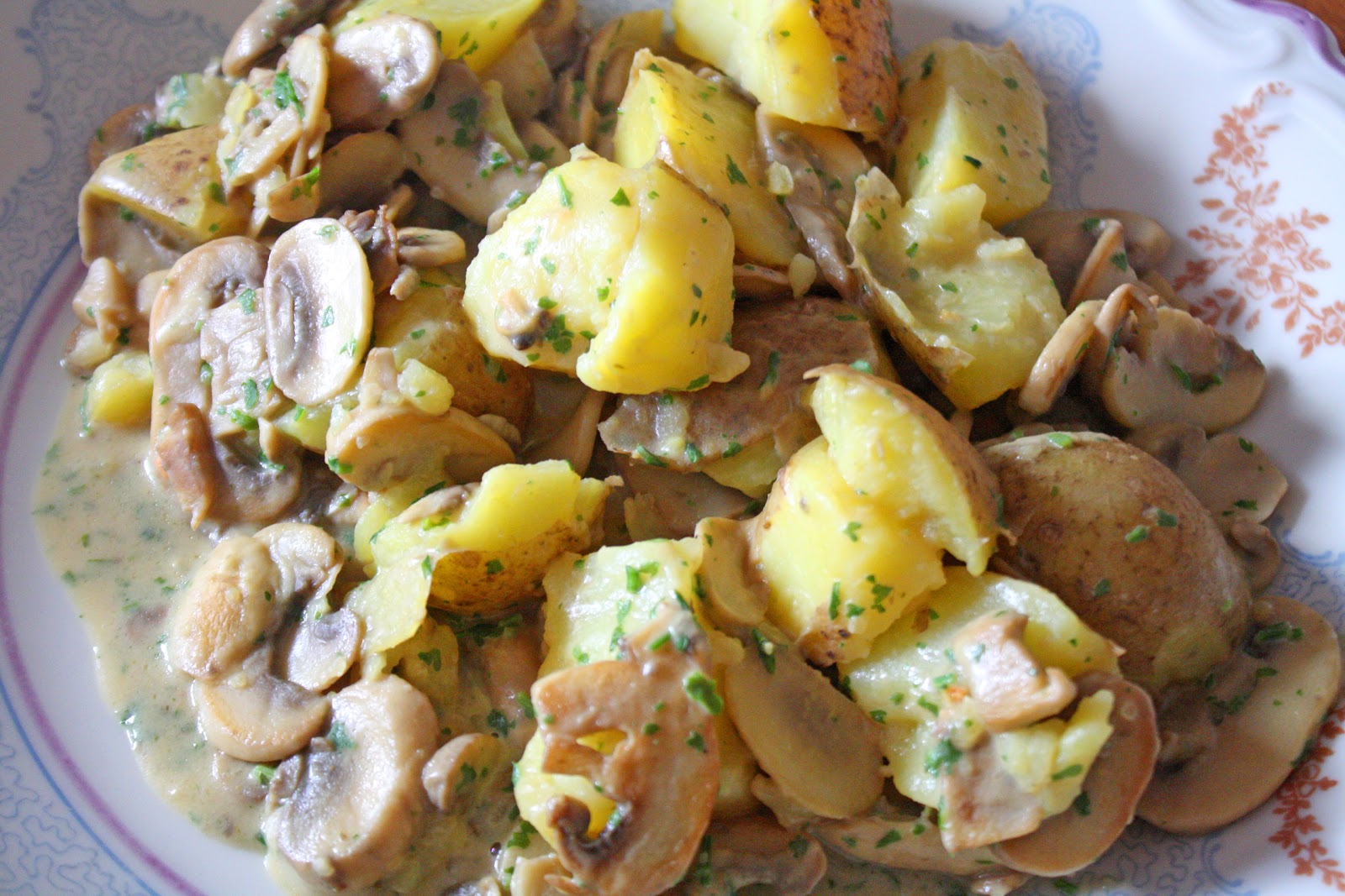 Seelengold: Kartoffeln mit Champignons in &amp;quot;Rahmsauce&amp;quot;