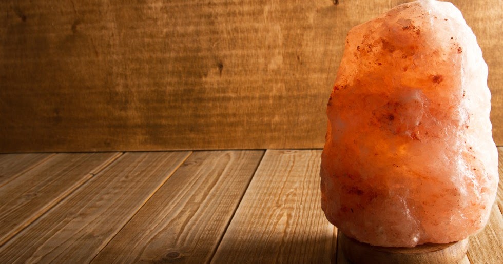 Shipwrecked on Fabulous Island: Things I Love: Himalayan Salt Lamp Review