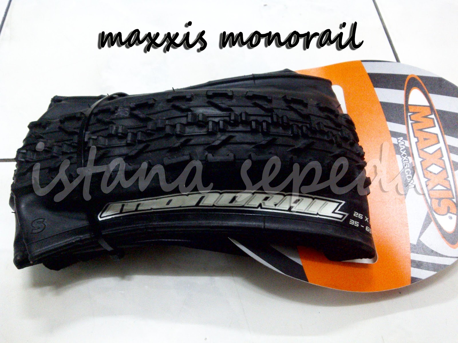 Istana Sepeda: Ban Luar Maxxis