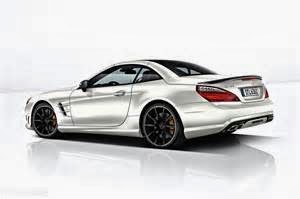 Mercedes-Benz CL63 AMG The CL 63 AMG adalah puncak dari Mercedes-AMG Jenis 2006 gagasan selama ini, yang terhitung sepuluh jenis performa tinggi semua-baru AMG sudah hingga saat ini. Di jantung jenis unggulan delapan silinder yaitu AMG mesin V8 6. 3-liter.