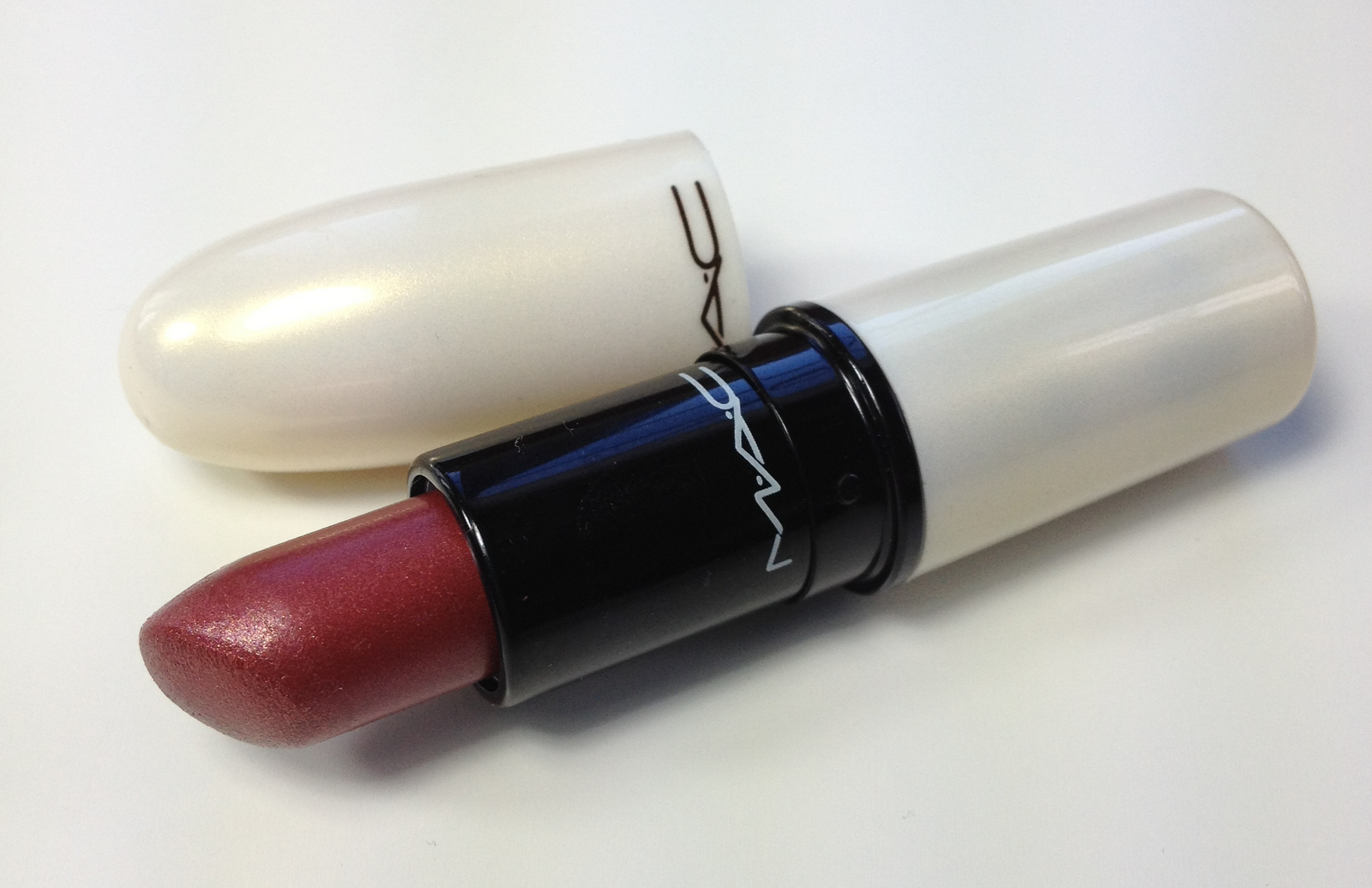 mac plum lipstick