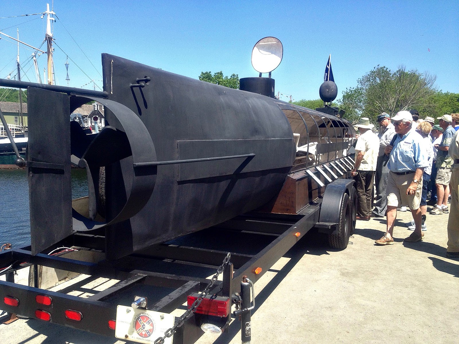 JOHN BANKS' CIVIL WAR BLOG Photo journal Replica of 'Hunley' in