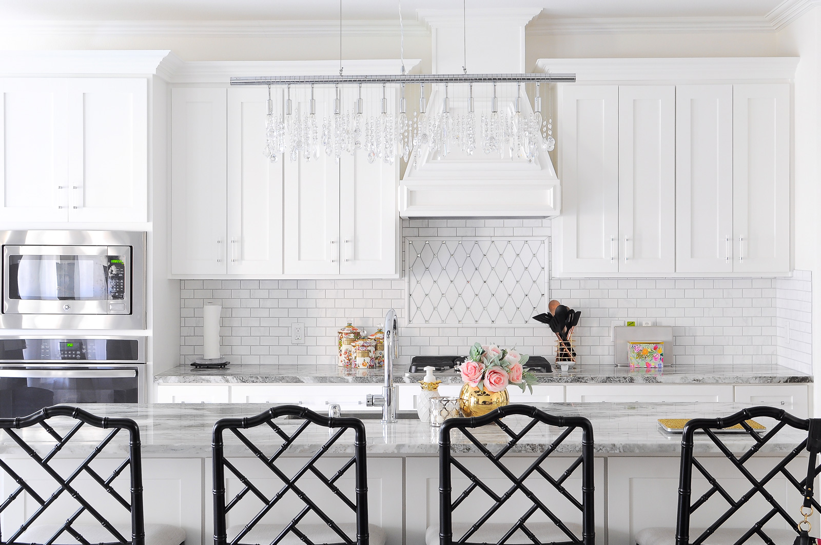 This white shaker kitchen is chic, bright and gorgeous when paired with the black dayna stools from Ballard Designs. This white shaker kitchen is chic, bright and gorgeous when paired with the black dayna stools from Ballard Designs.