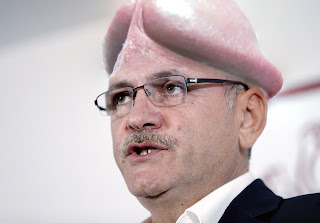 Mustăciosul varsă lacrimi şi vorbeşte singur la Zidul Plângerii Dragnea