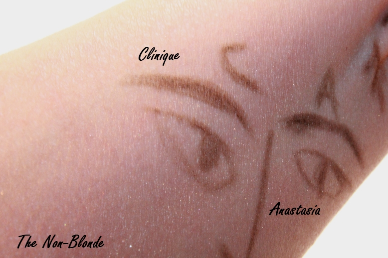 The Non Blonde Clinique Superfine Liner For Brows Soft Brown