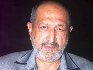 Tinnu Anand Family Wife Son Daughter Father Mother Marriage Photos Biography Profile.
