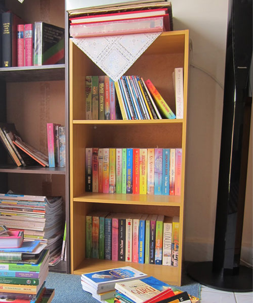 Inilah Hidup Kami Diy Rak Buku Ke Almari Baju Aku Rasa Korang Pun Mesti Pernah Ada Rak Macam Ni Kan Inilah Buku Paling Ngam Ngan Student Time Study Dulu Murah Lah Jugak