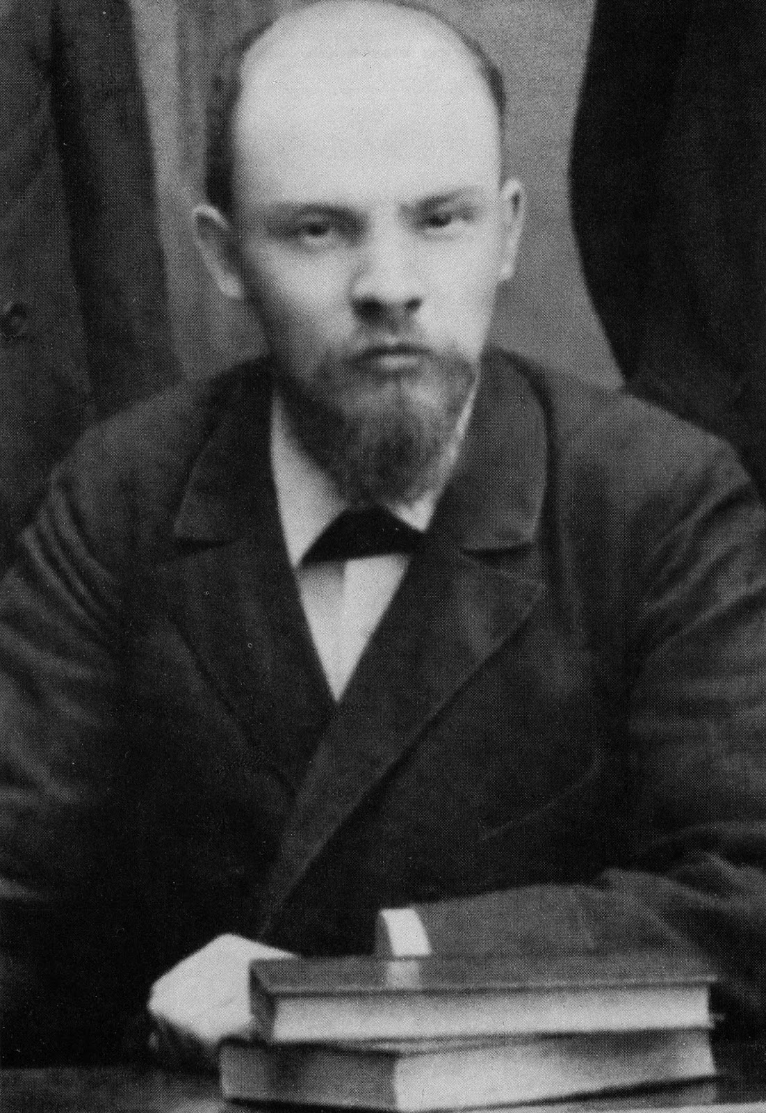 владимир ильич ленин молодой. молодой ленин. ульянов ленин в молодости. молодой ленин. владимир ильич ульянов в молодости.