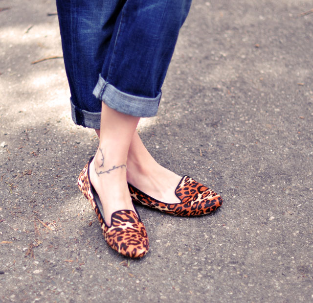 cognac and black, boyfriend jeans, leopard print, classics, style