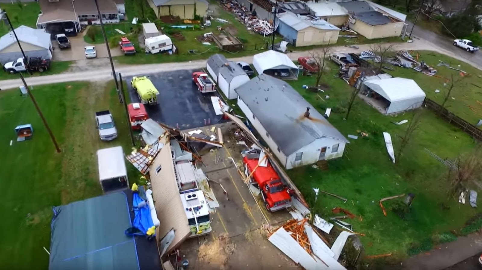 Capt. Spaulding's World Possible Tornado Strikes Goodman MO