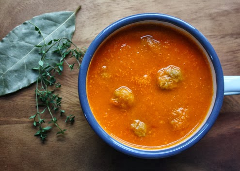 Tomato soup with meat balls
