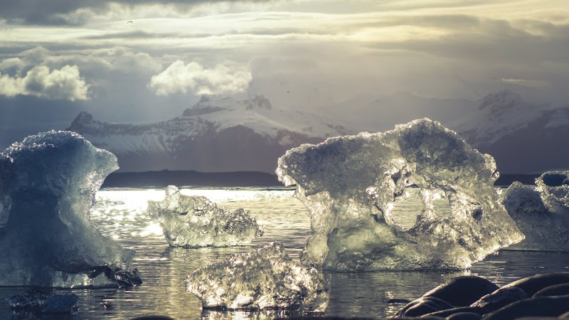 Ice melts in Iceland