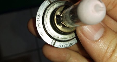 HomeMade DIY HowTo Make How to change open perodua alza headlight bulb