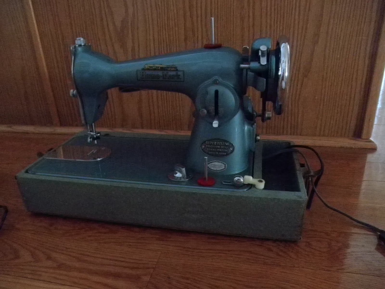 Cheryl's Teapots2Quilting: 100th Post, New Machines & Fun Finds!