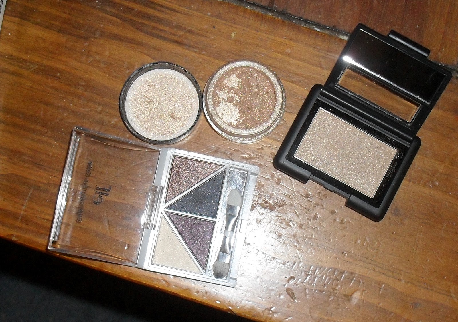 Blue Eyes, Jazz and Attitude elf Eyeshadow Look Naturally Golden