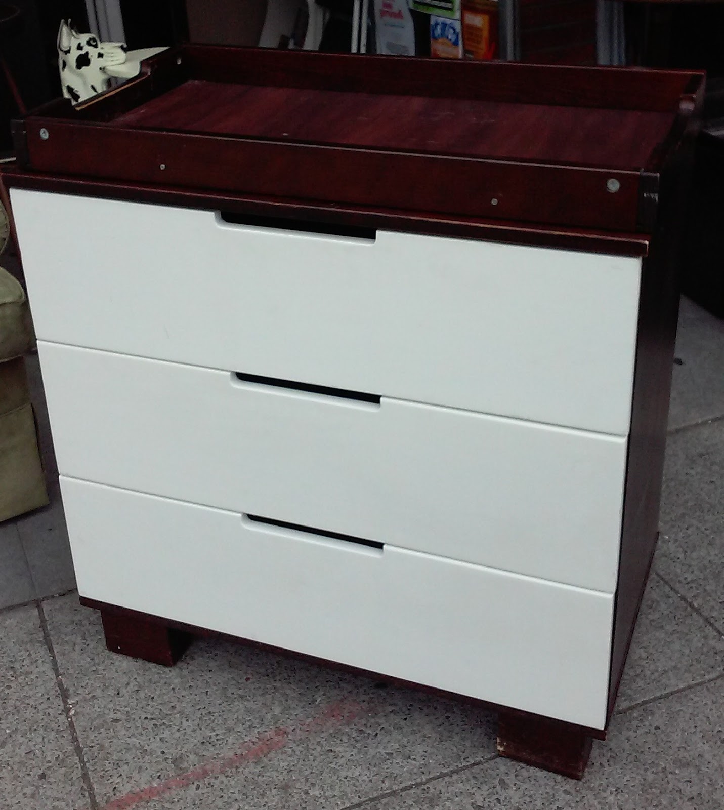 changing table bureau