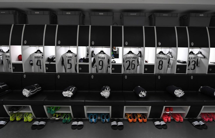 Juve u finalu Lige prvaka u crno-bijelim dresovima Juve u finalu Lige prvaka u crno-bijelim dresovima