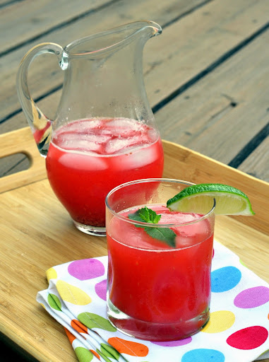 Raspberry-Lime-Spritzers-tasteasyougo.com