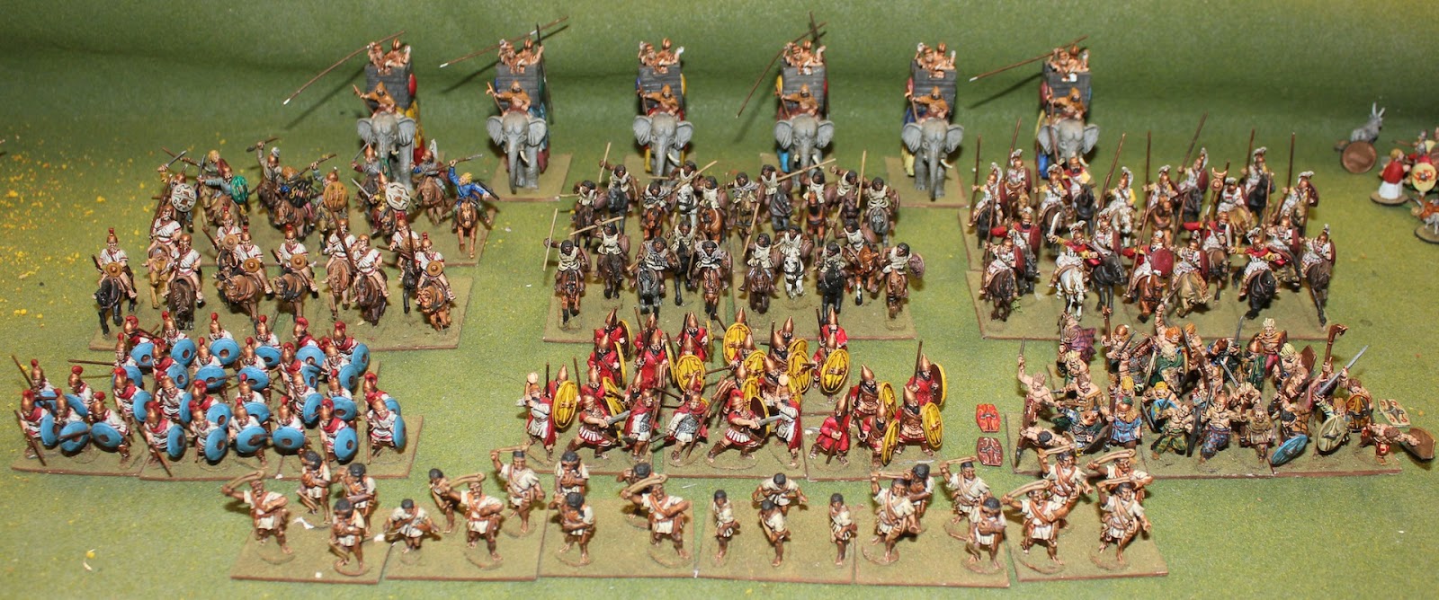 x4 28mm Late romans hearthguards (pro painted miniatures for Saga