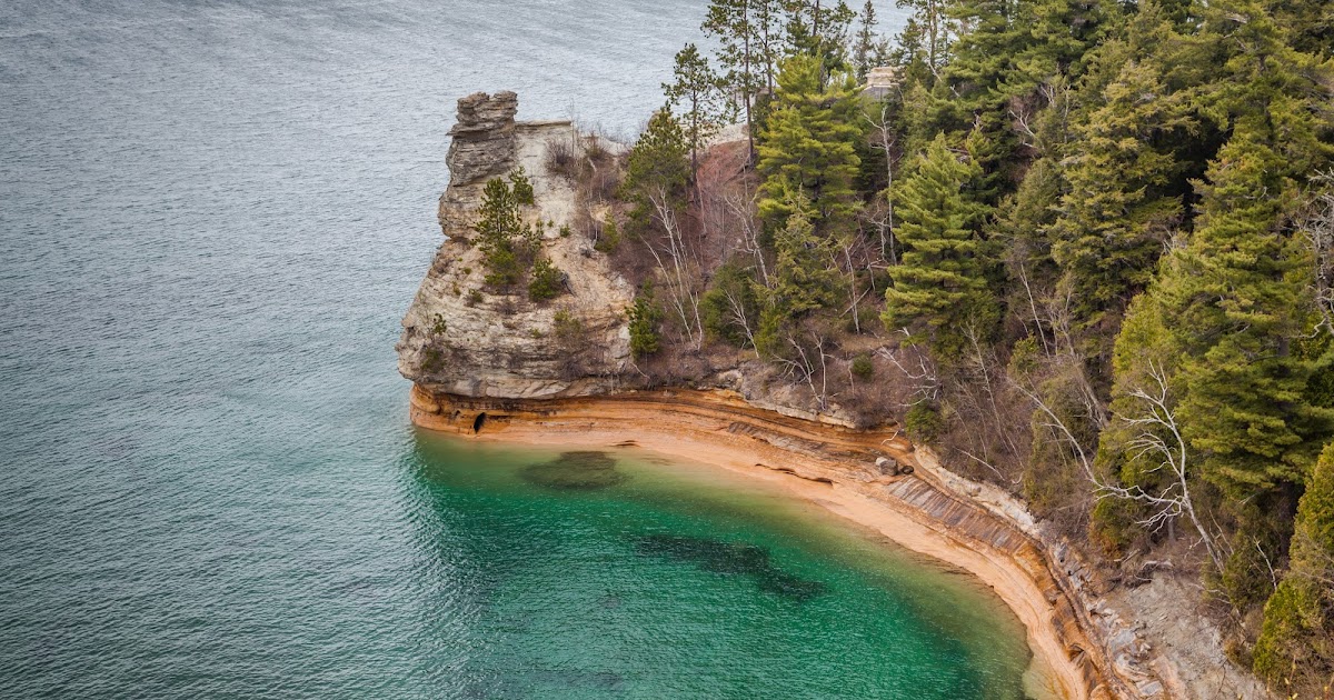6 Best Things To Do At Pictured Rocks National Lakeshore Explore the
