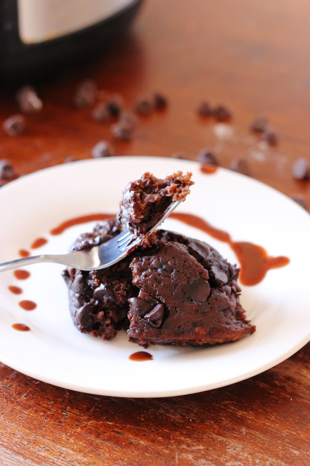 Slow Cooker Chocolate Fudge Cake
