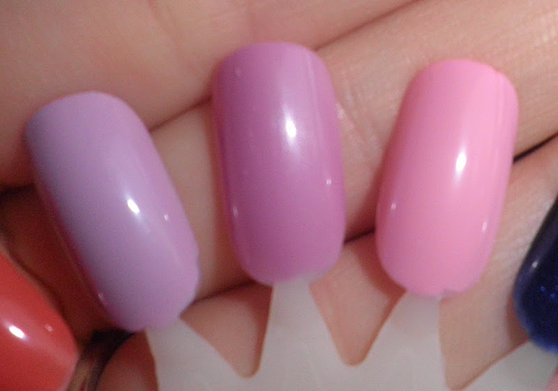 I swatch it, so you don't have to! L'Oreal Butterfly Kisses Nail